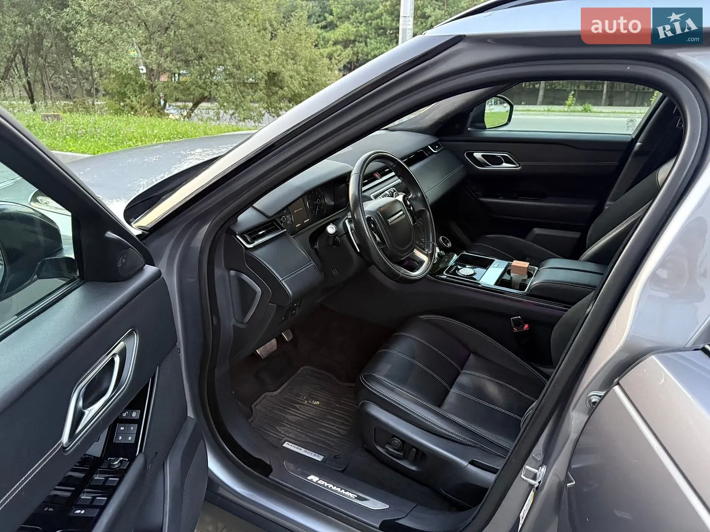 2019 Land Rover Range Rover Velar - мініатюра 42