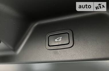 Позашляховик / Кросовер Land Rover Range Rover 2013 в 