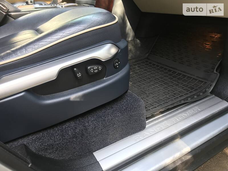 Внедорожник / Кроссовер Land Rover Range Rover 2008 в Ровно