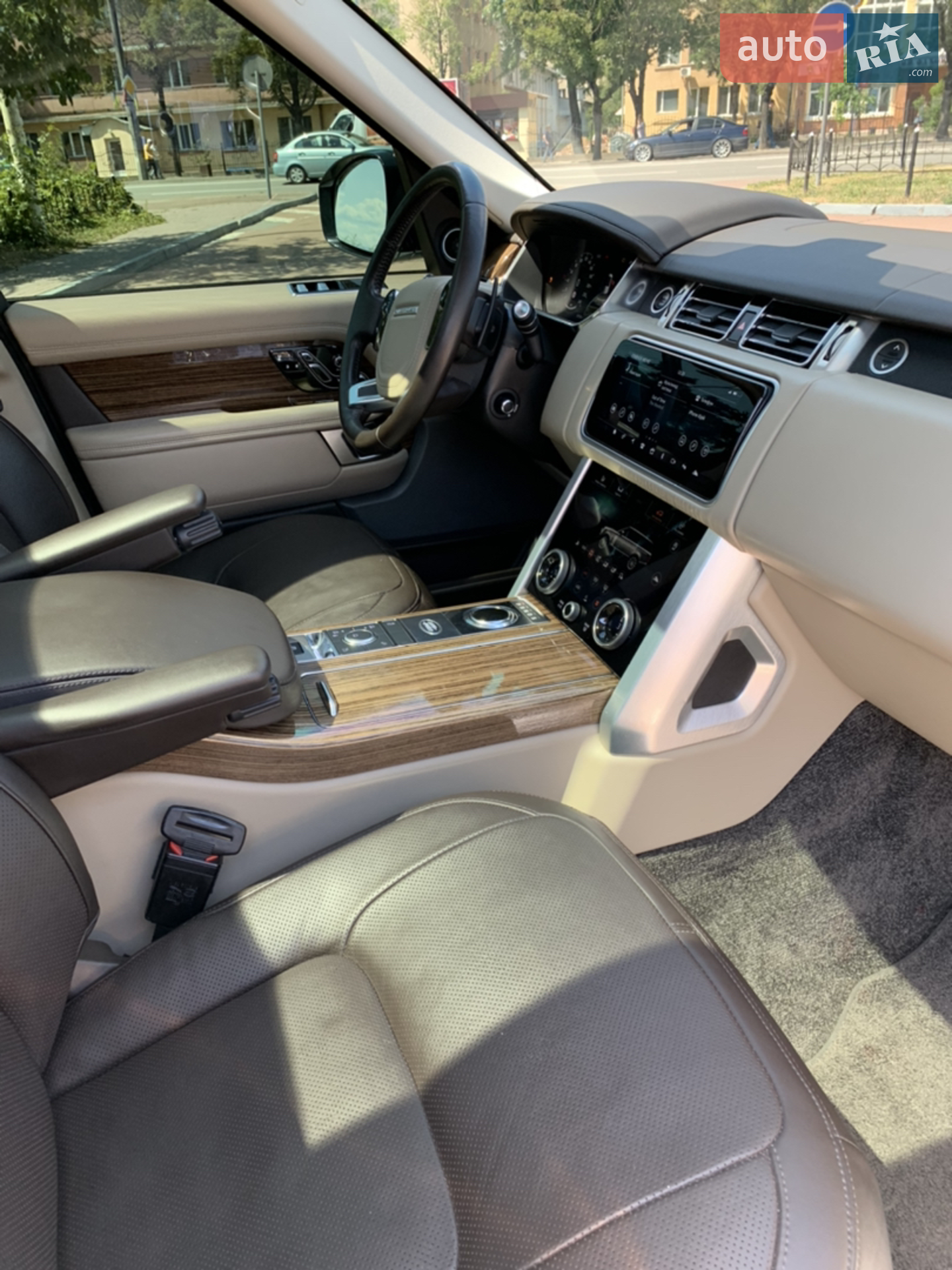2018 Land Rover Range Rover - мініатюра 16
