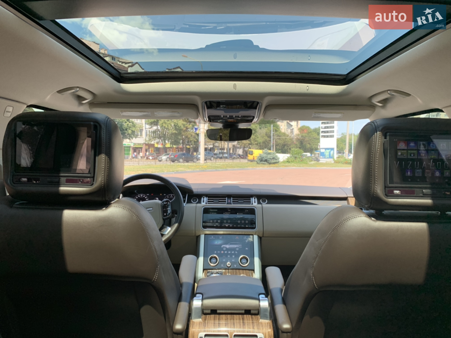 2018 Land Rover Range Rover - мініатюра 22