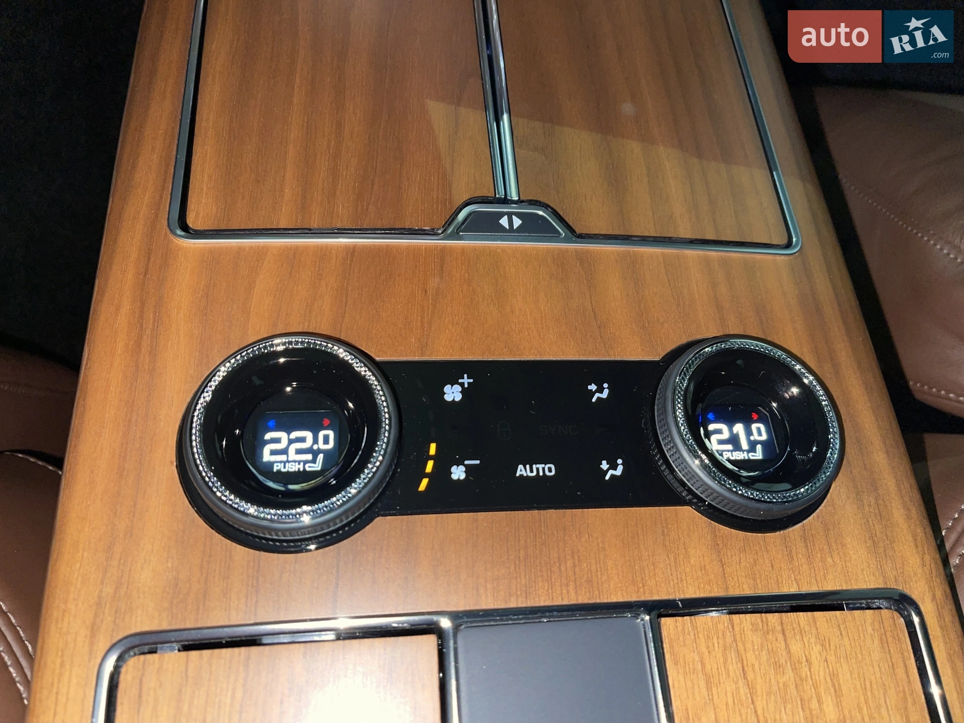 2020 Land Rover Range Rover - мініатюра 118