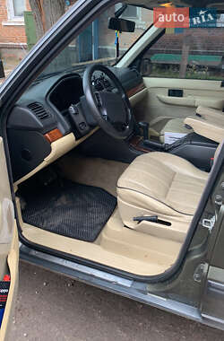 Внедорожник / Кроссовер Land Rover Range Rover 1997 в 