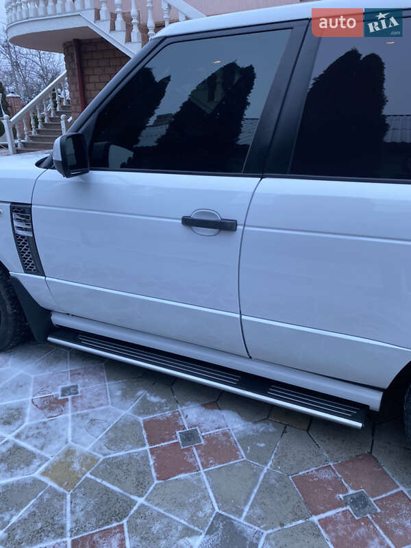 Позашляховик / Кросовер Land Rover Range Rover 2011 в Чернівцях