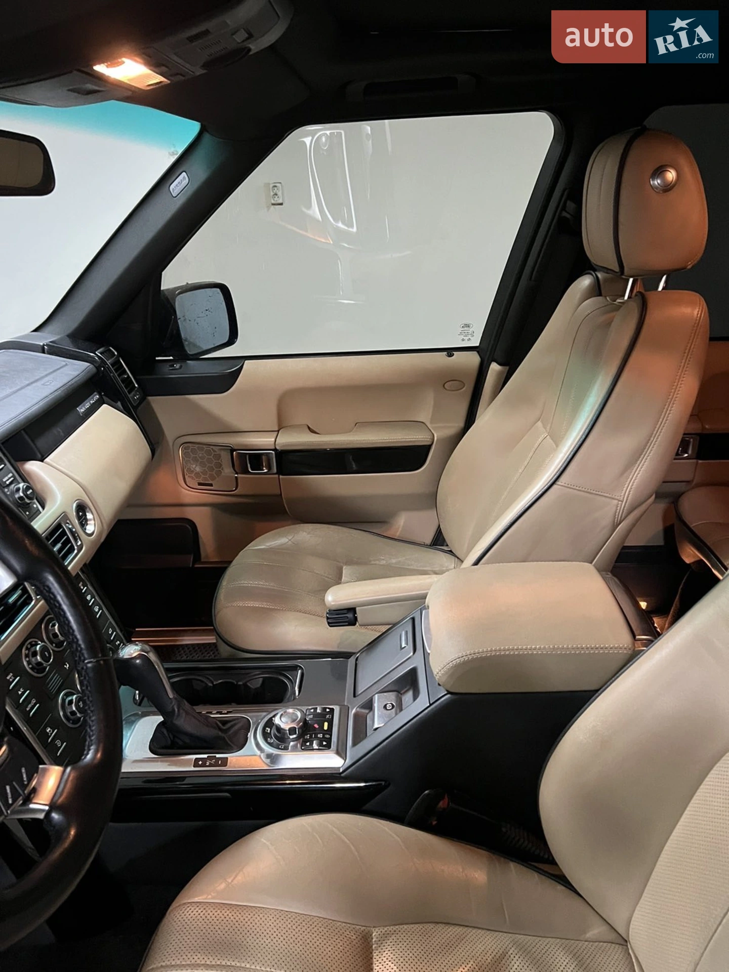 2010 Land Rover Range Rover - мініатюра 8