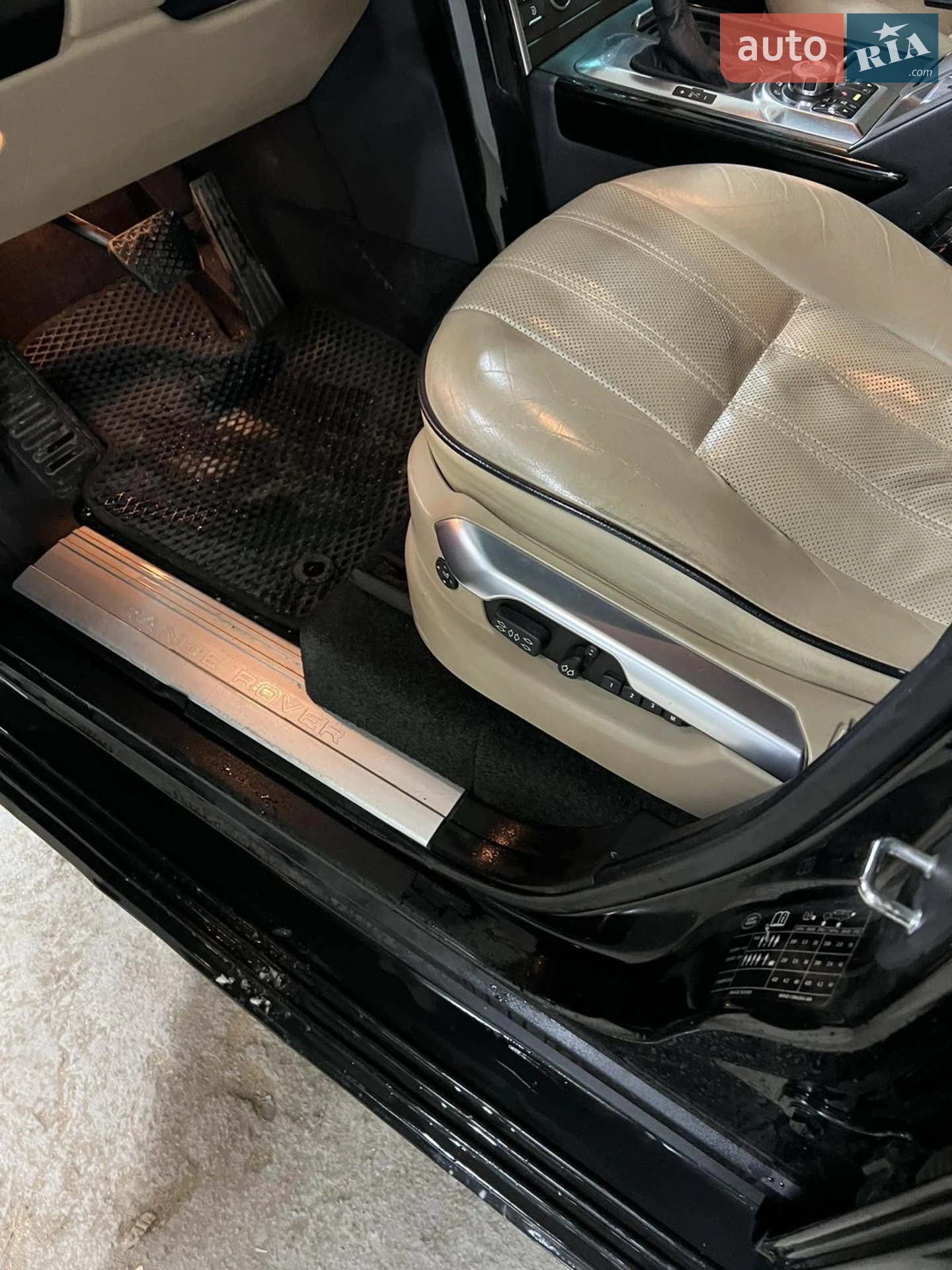 2010 Land Rover Range Rover - мініатюра 10