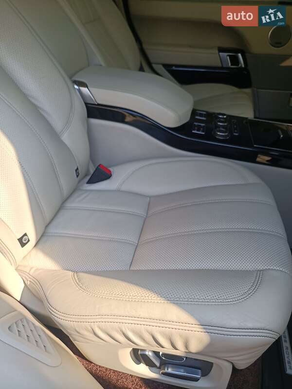 Внедорожник / Кроссовер Land Rover Range Rover 2014 в Киеве