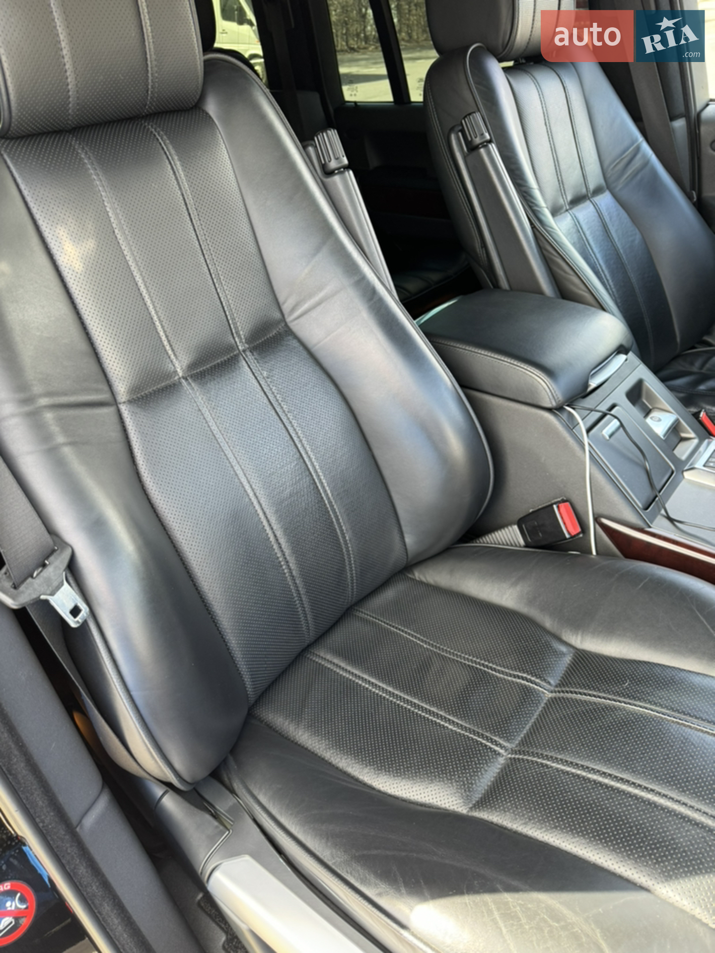 2010 Land Rover Range Rover - мініатюра 18