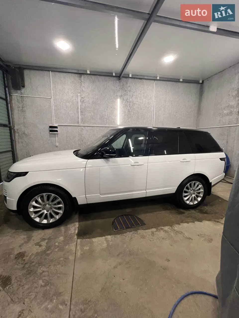 2017 Land Rover Range Rover - мініатюра 23