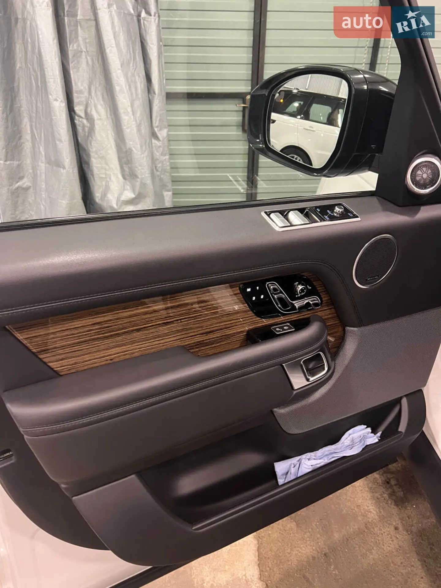 2018 Land Rover Range Rover - мініатюра 6