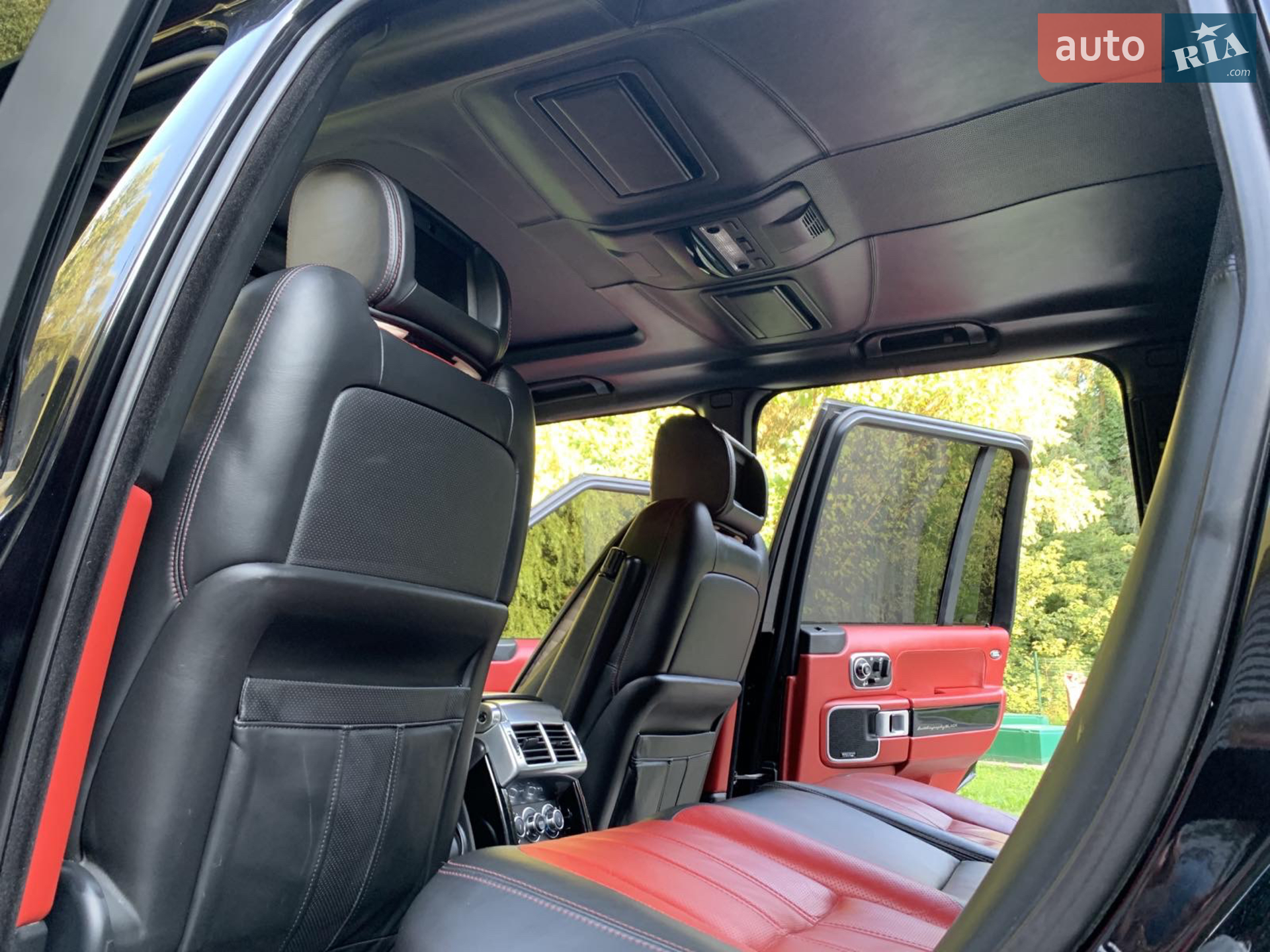 2011 Land Rover Range Rover - мініатюра 24