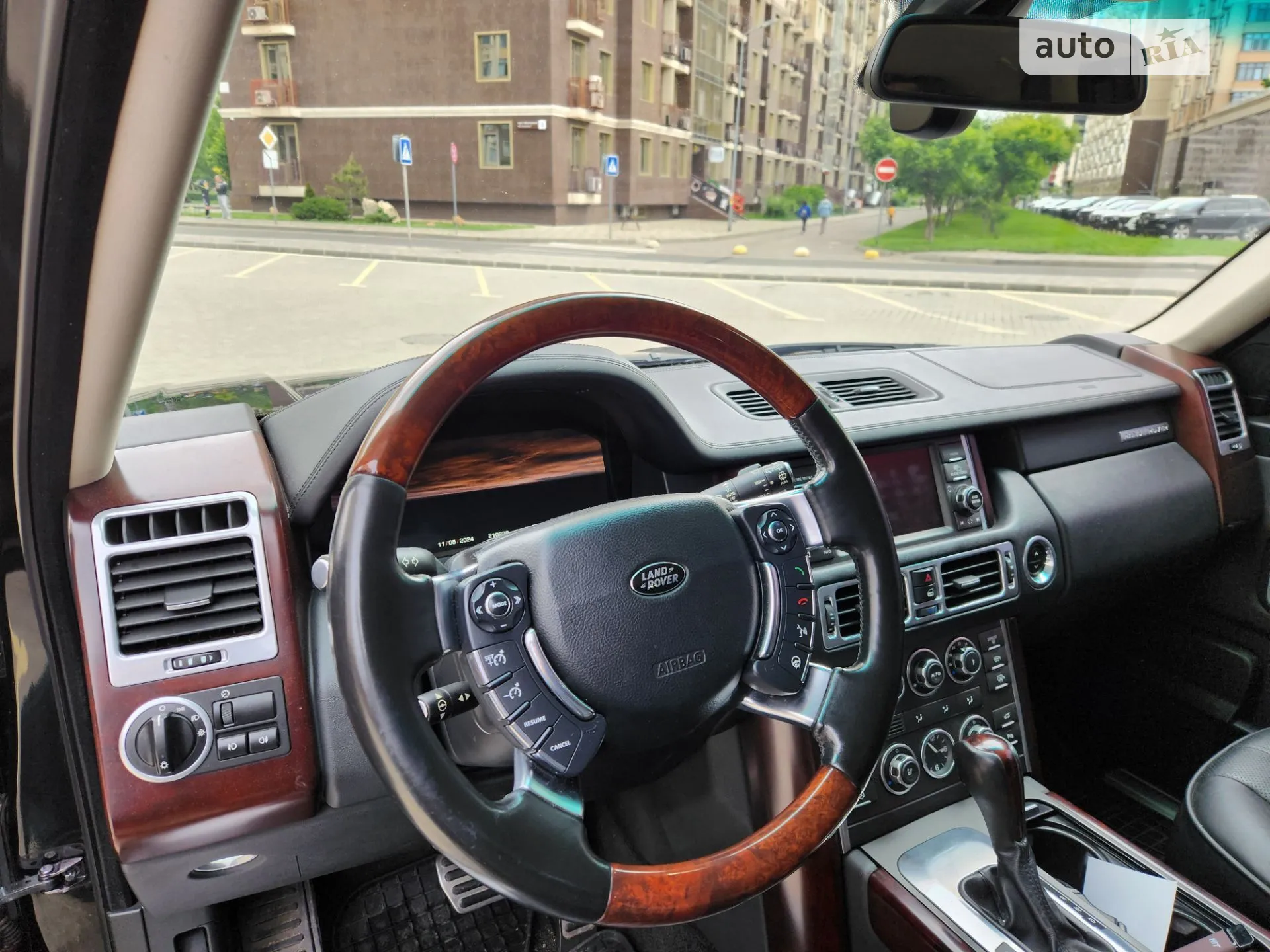 2010 Land Rover Range Rover - мініатюра 10