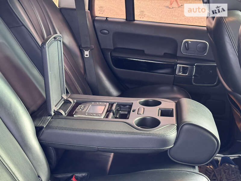 Внедорожник / Кроссовер Land Rover Range Rover 2010 в Черновцах