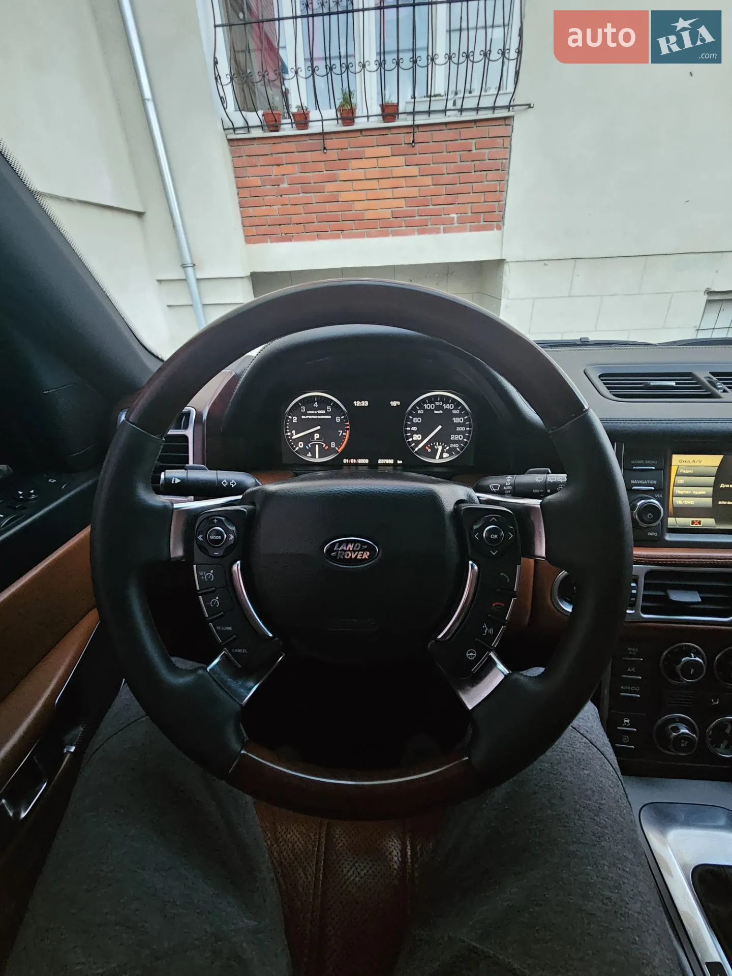 2010 Land Rover Range Rover - мініатюра 9