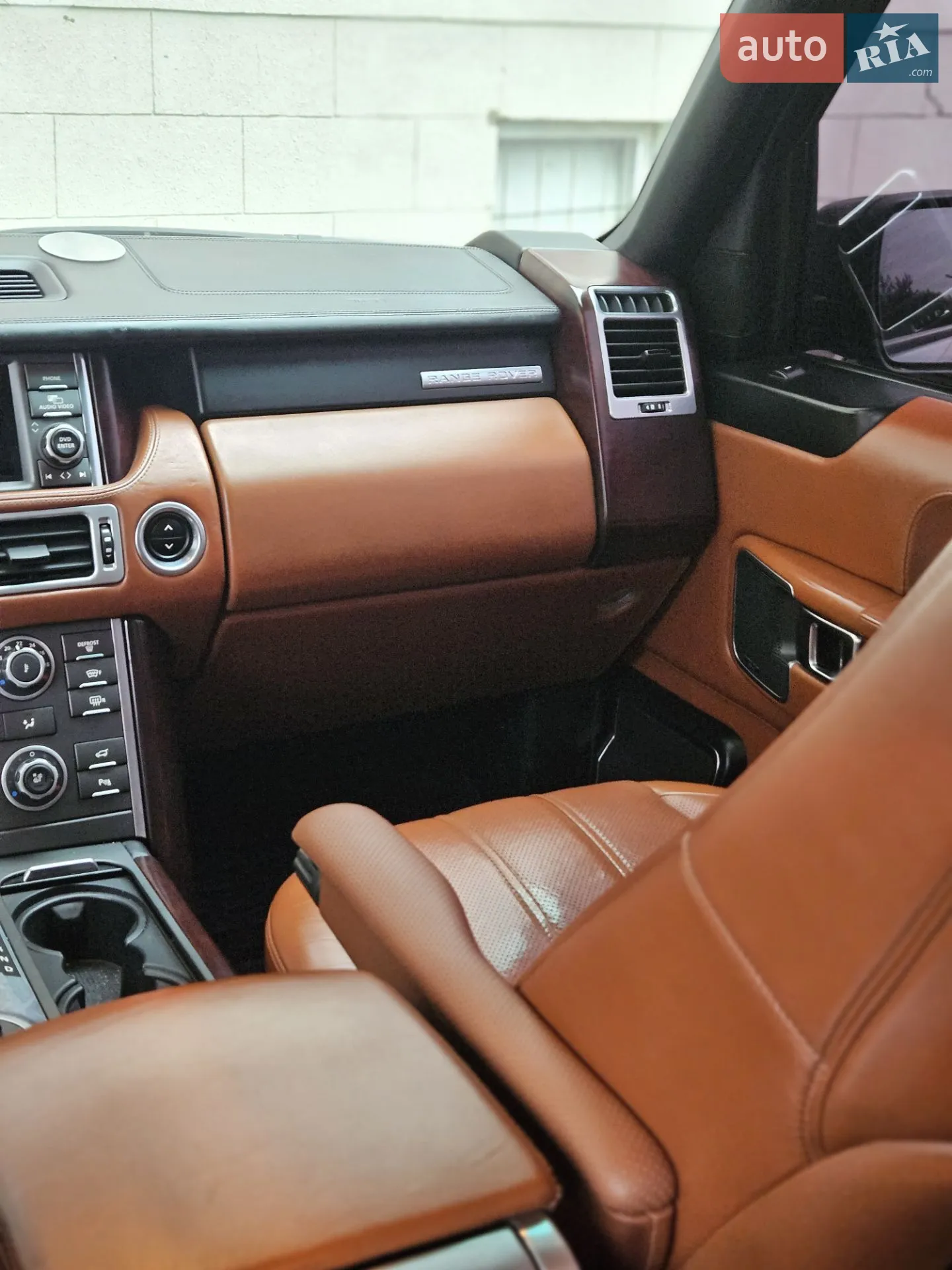 2010 Land Rover Range Rover - мініатюра 17