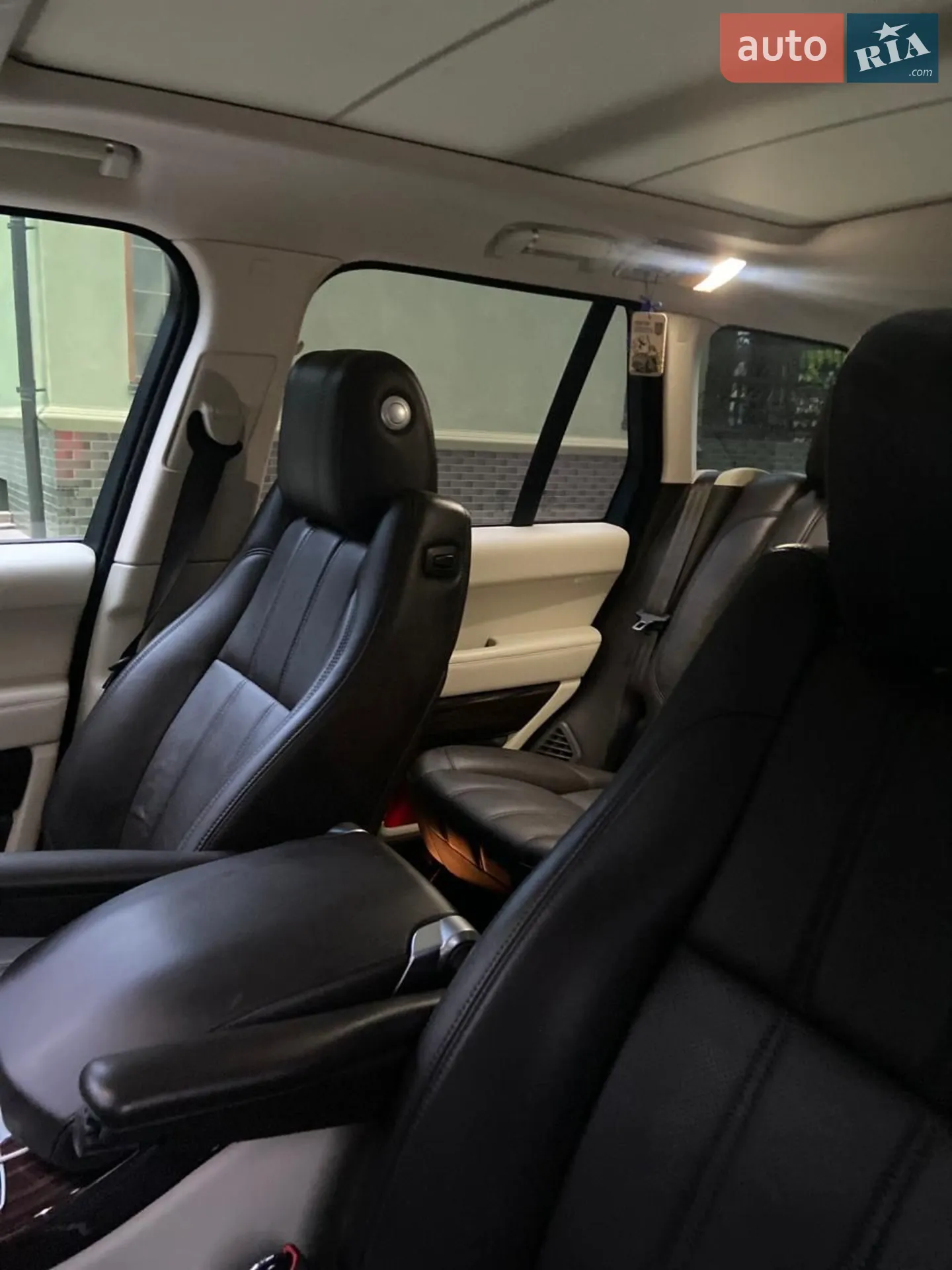 2016 Land Rover Range Rover - мініатюра 13