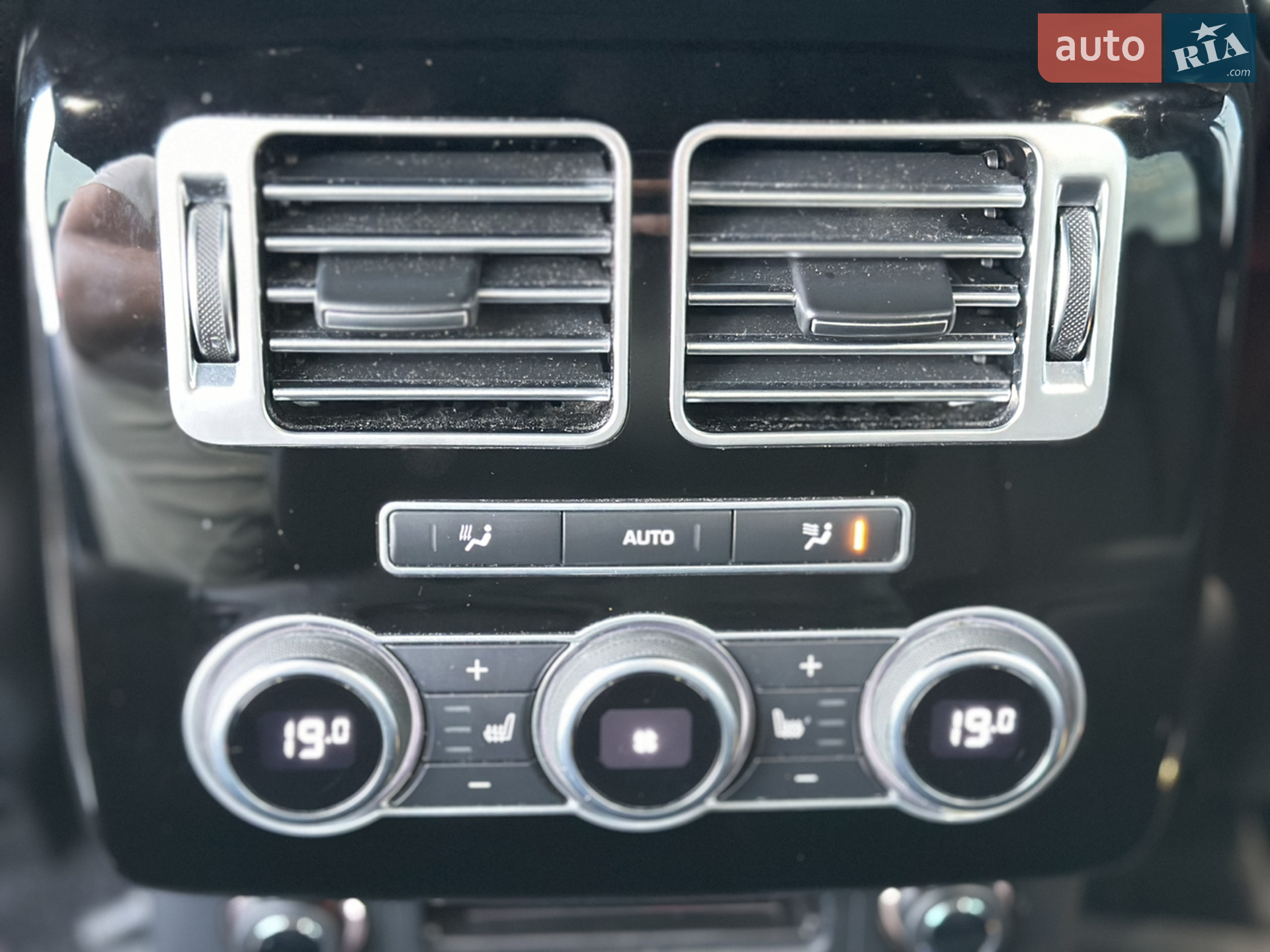 2016 Land Rover Range Rover - мініатюра 32
