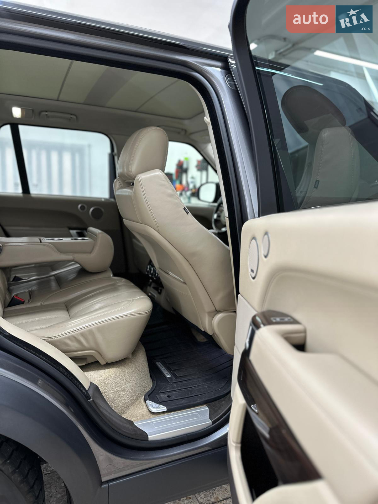 2016 Land Rover Range Rover - мініатюра 11