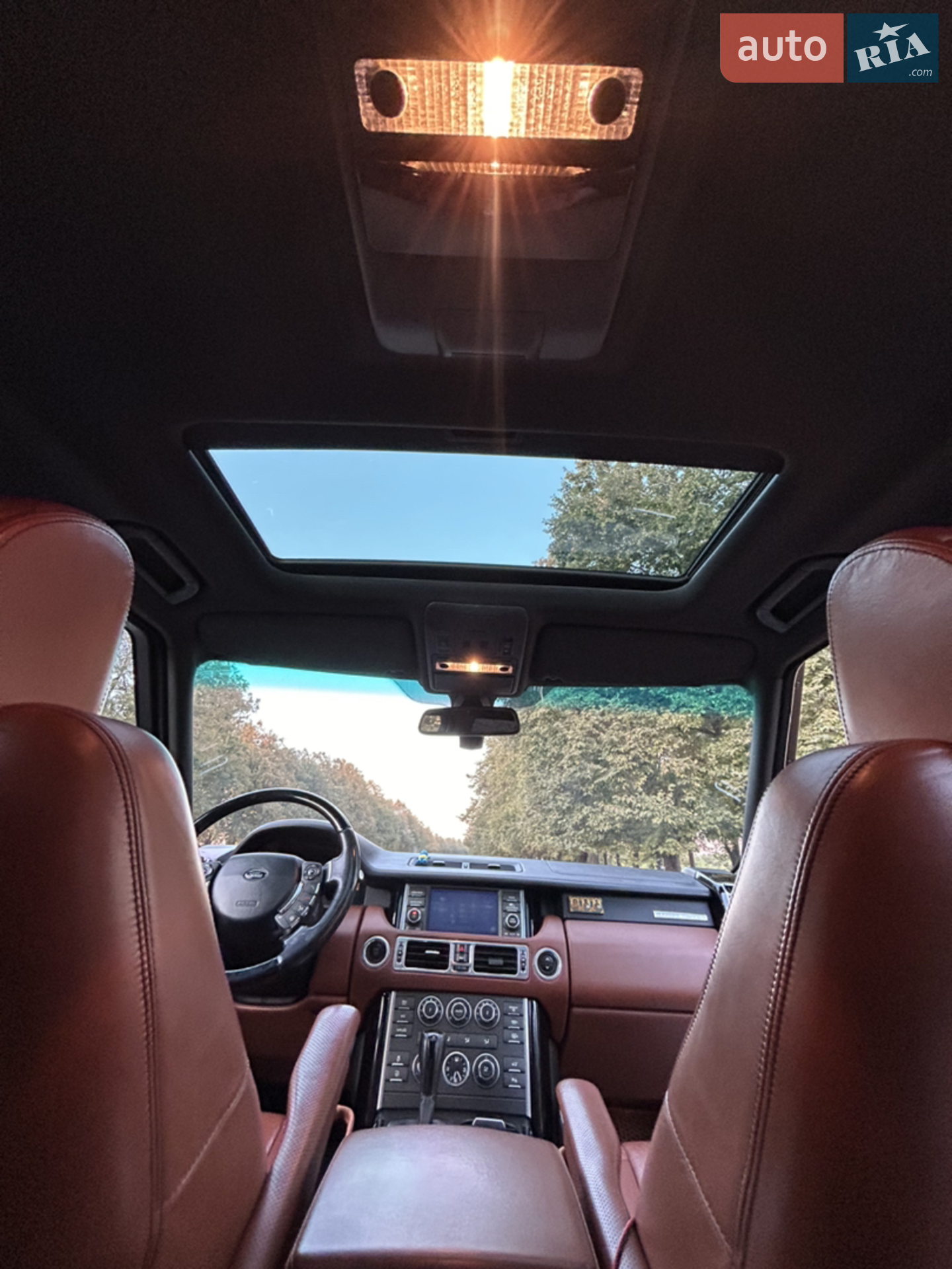 2011 Land Rover Range Rover - мініатюра 24