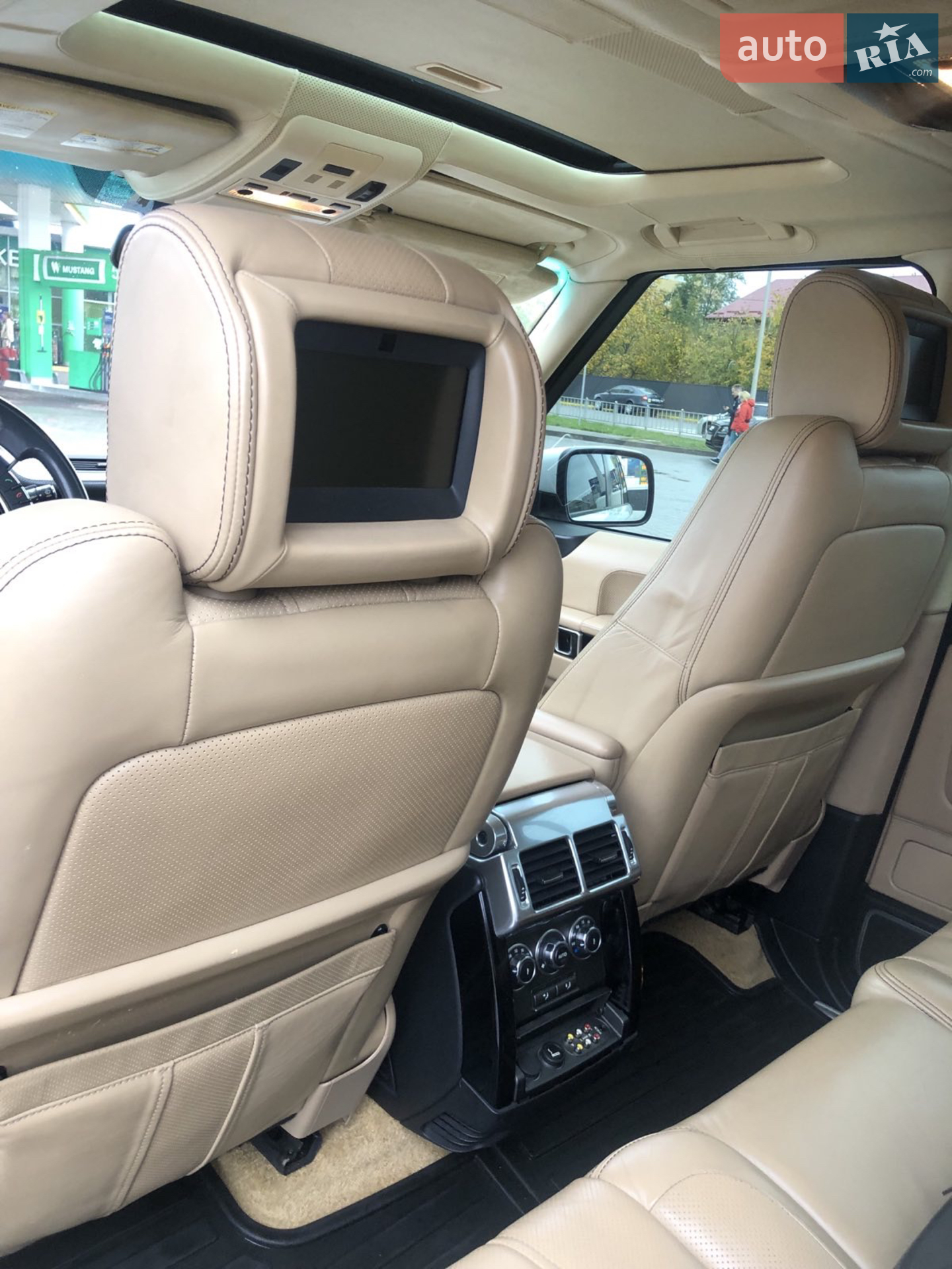 2012 Land Rover Range Rover - мініатюра 22