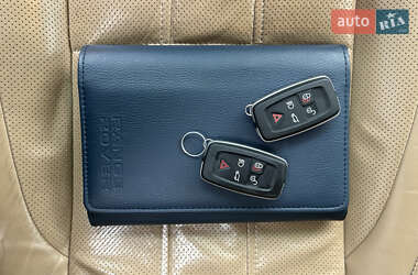 Позашляховик / Кросовер Land Rover Range Rover 2012 в 