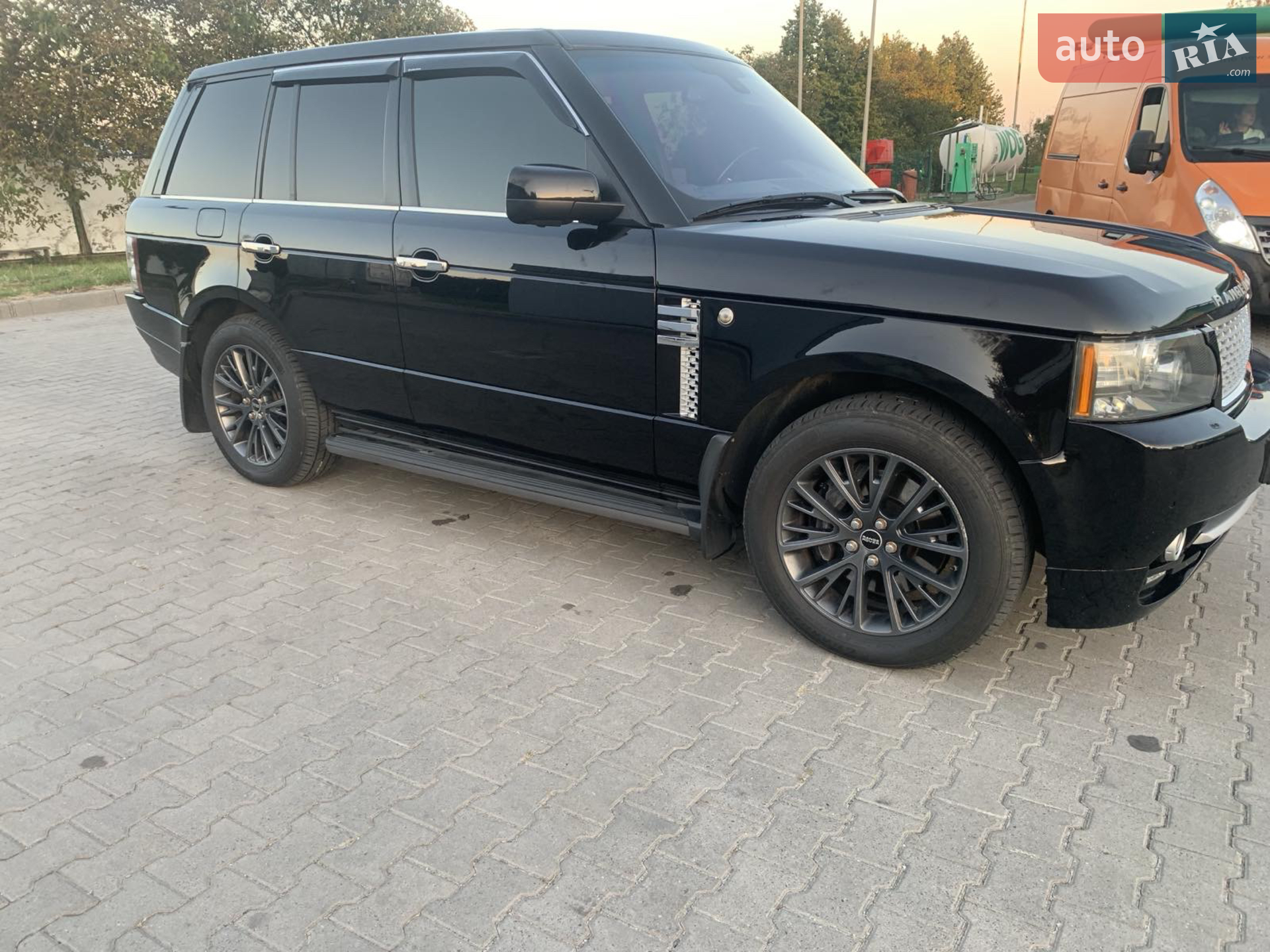 2011 Land Rover Range Rover - мініатюра 10