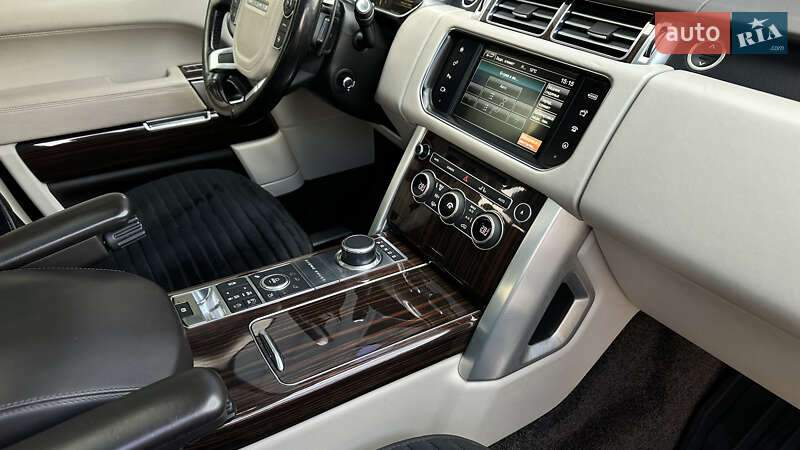 Внедорожник / Кроссовер Land Rover Range Rover 2015 в Киеве