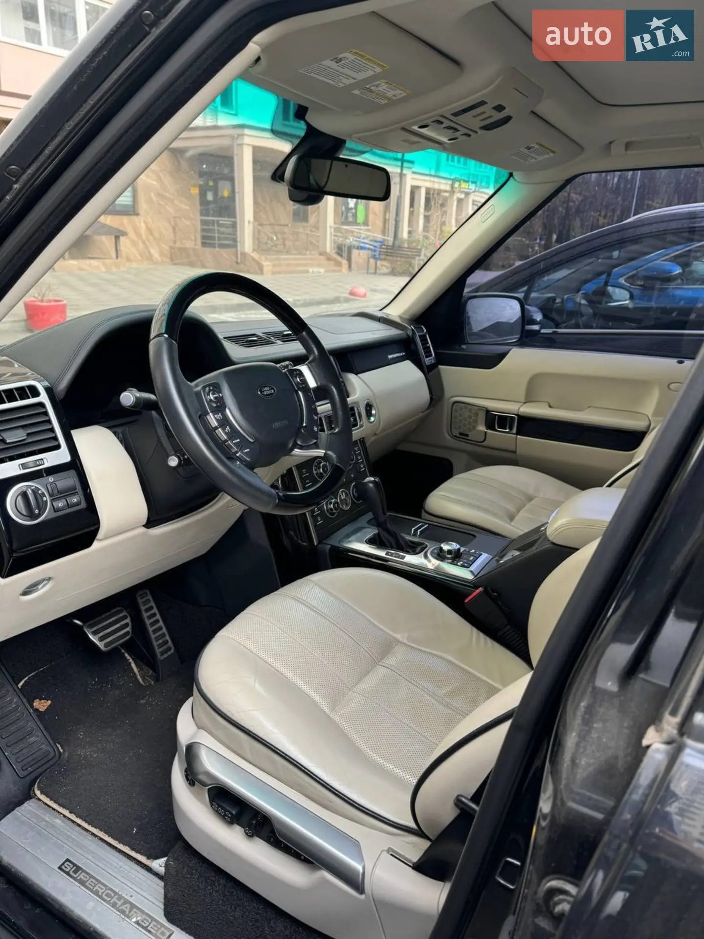 2010 Land Rover Range Rover - мініатюра 3