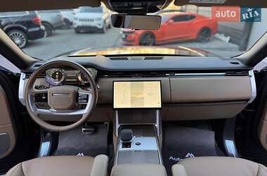 Позашляховик / Кросовер Land Rover Range Rover 2024 в 