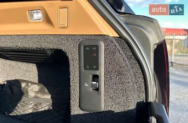 Позашляховик / Кросовер Land Rover Range Rover 2023 в 