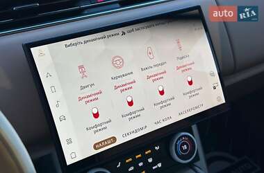 Позашляховик / Кросовер Land Rover Range Rover 2023 в 