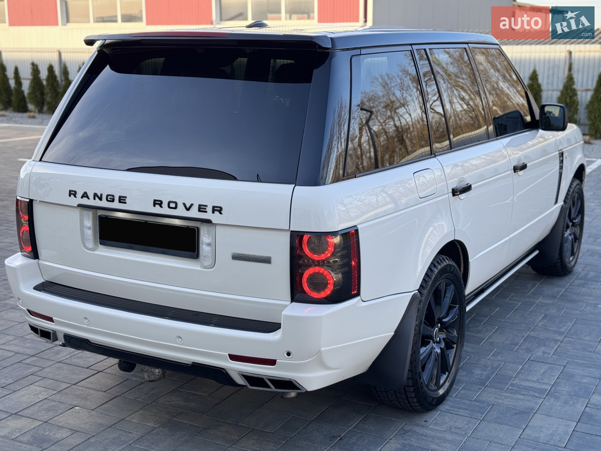 2010 Land Rover Range Rover - мініатюра 23