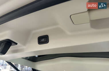 Внедорожник / Кроссовер Land Rover Range Rover 2017 в 