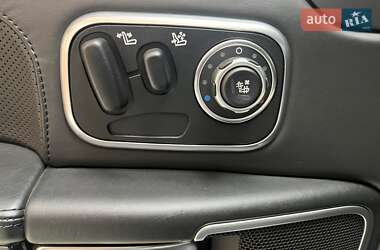 Позашляховик / Кросовер Land Rover Range Rover 2010 в 