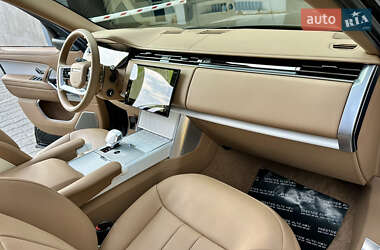 Позашляховик / Кросовер Land Rover Range Rover 2024 в 