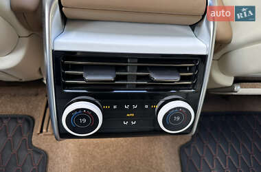 Позашляховик / Кросовер Land Rover Range Rover 2024 в 