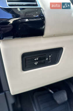 Внедорожник / Кроссовер Land Rover Range Rover 2013 в 