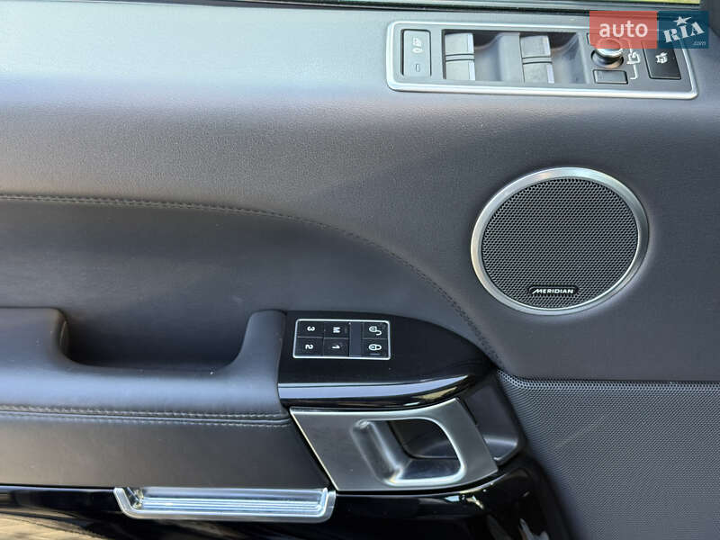 Внедорожник / Кроссовер Land Rover Range Rover 2015 в Одессе фото 13 Внедорожник / Кроссовер Land Rover Range Rover 2015 в Одессе