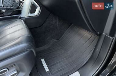 Внедорожник / Кроссовер Land Rover Range Rover 2015 в 
