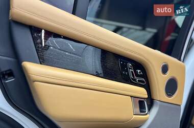 Внедорожник / Кроссовер Land Rover Range Rover 2018 в 