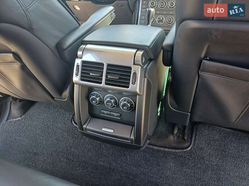 Позашляховик / Кросовер Land Rover Range Rover 2010 в Києві
