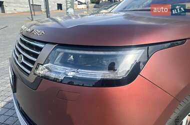 Позашляховик / Кросовер Land Rover Range Rover 2023 в 