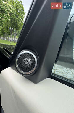 Внедорожник / Кроссовер Land Rover Range Rover 2021 в 