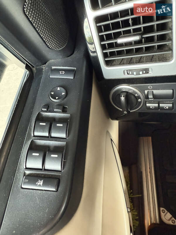 Позашляховик / Кросовер Land Rover Range Rover 2011 в Києві