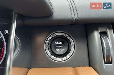 Позашляховик / Кросовер Land Rover Range Rover 2021 в 