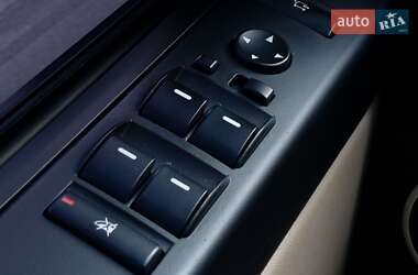 Позашляховик / Кросовер Land Rover Range Rover 2012 в 
