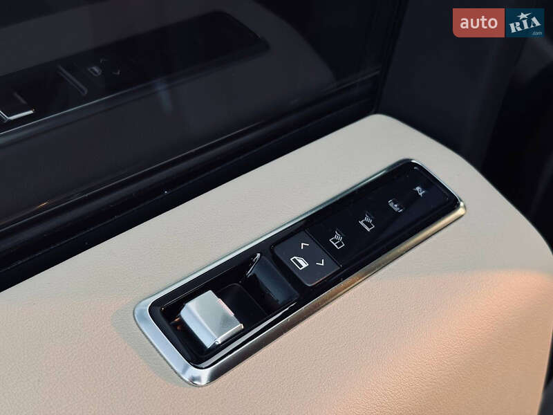 Внедорожник / Кроссовер Land Rover Range Rover 2018 в Тернополе