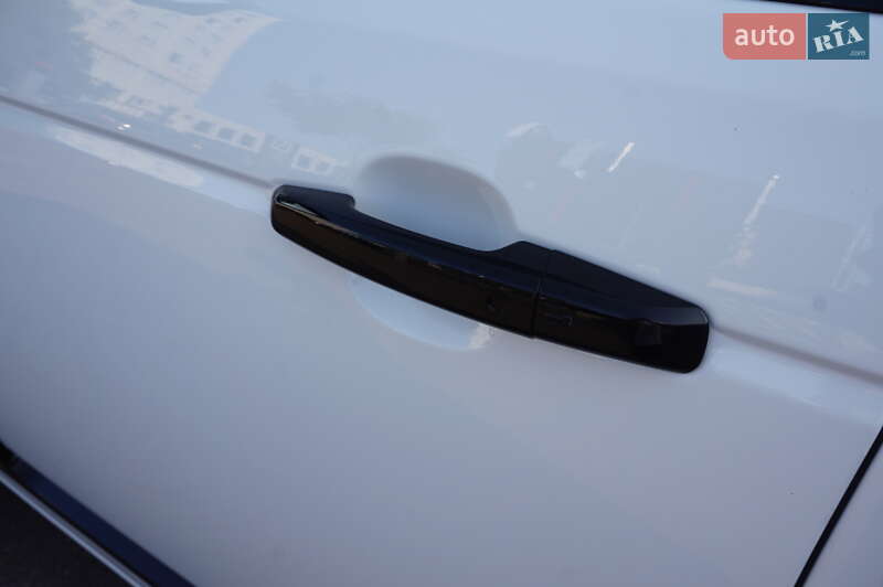 Позашляховик / Кросовер Land Rover Range Rover 2016 в Одесі