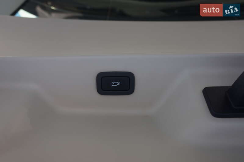 Позашляховик / Кросовер Land Rover Range Rover 2016 в Одесі
