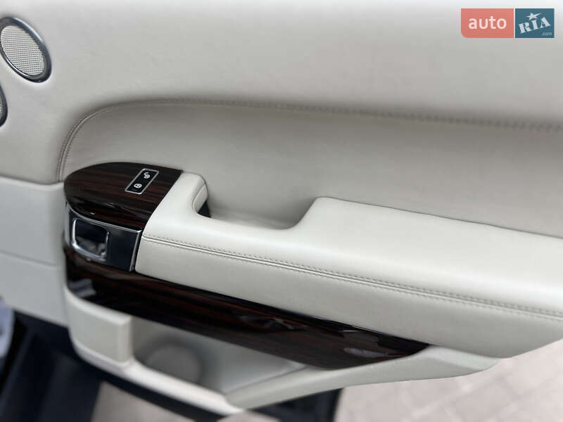 Внедорожник / Кроссовер Land Rover Range Rover 2013 в Киеве